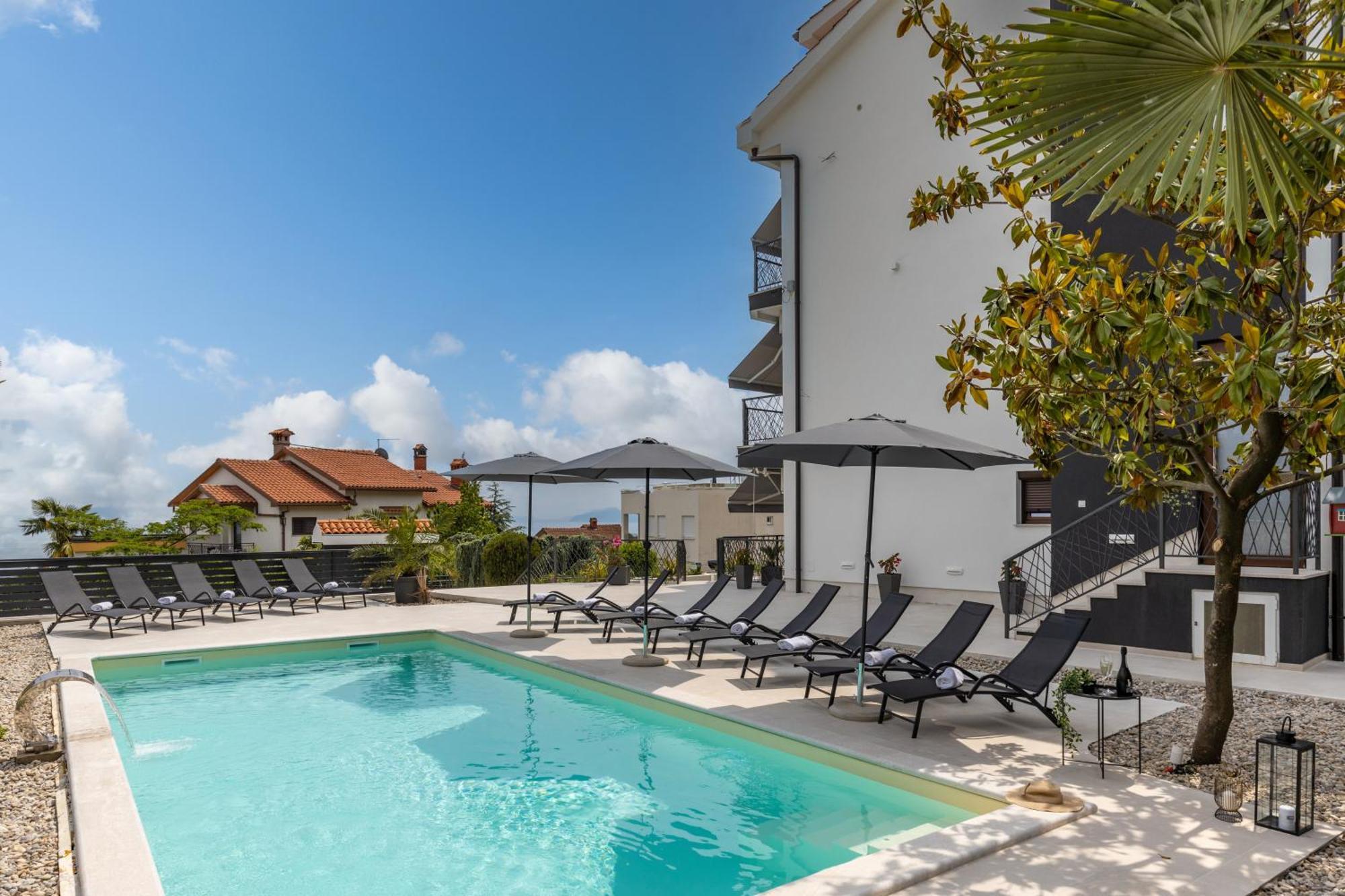 Villa Adriatic, Apartment Rebecca With Heated Swimming Pool, Sew View, Childrens Playground อิตชิชี ภายนอก รูปภาพ